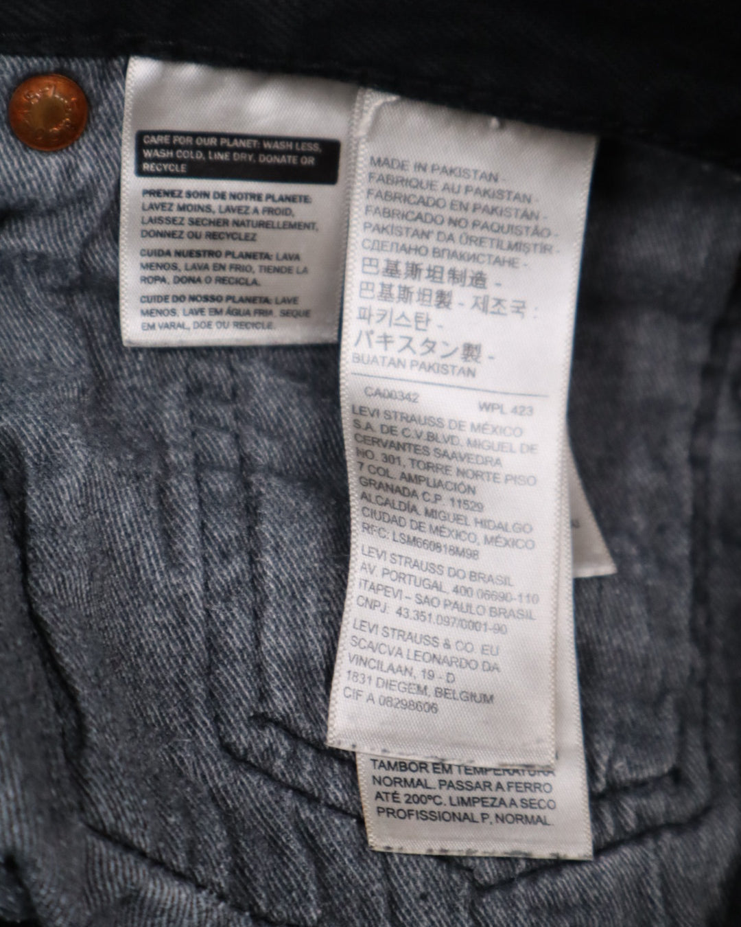 Jean Levi's 501 noir
